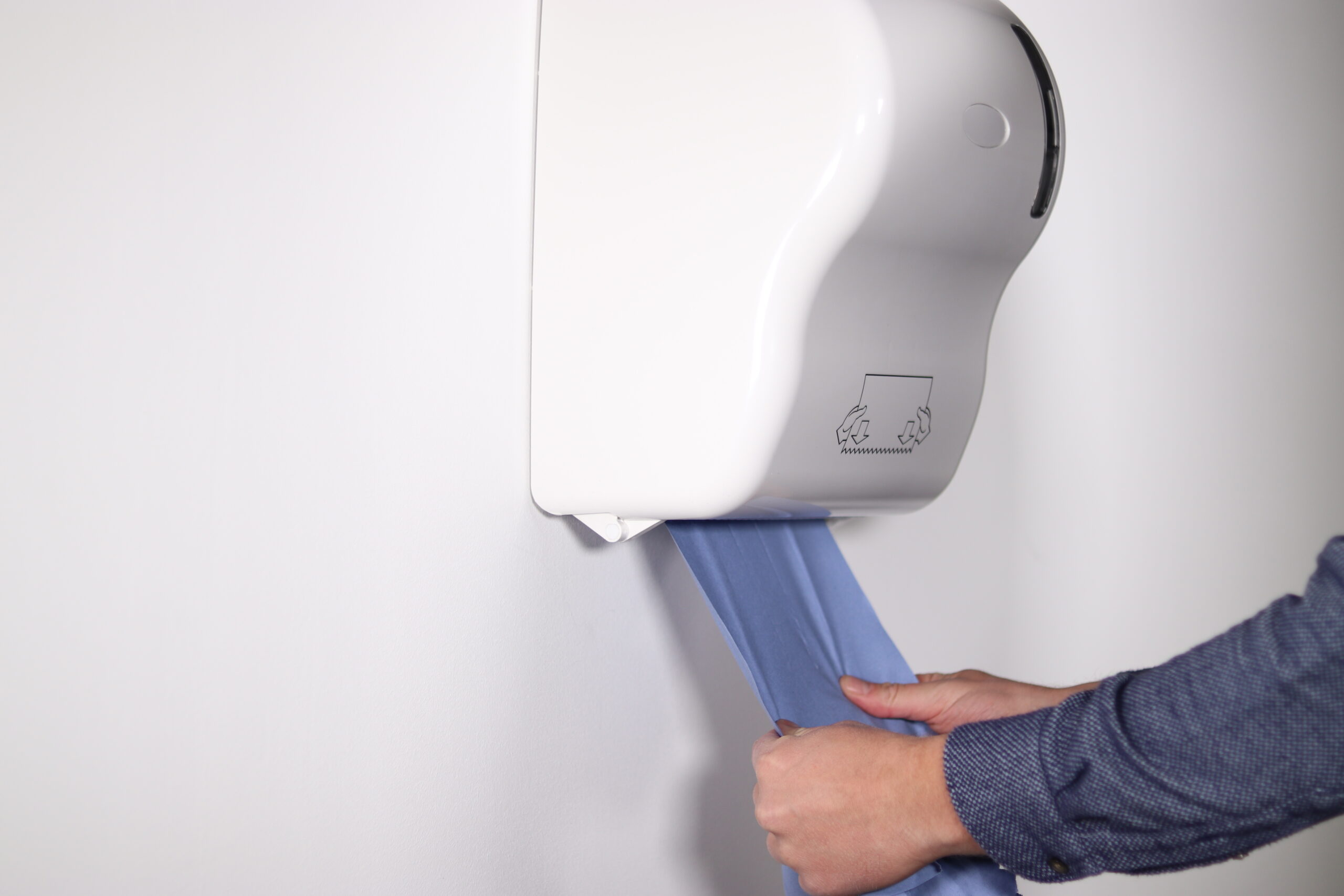 3 ways paper hand towels help make people feel safer – Better Business  Center